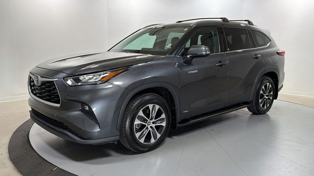 2020 Toyota Highlander Hybrid XLE AWD photo