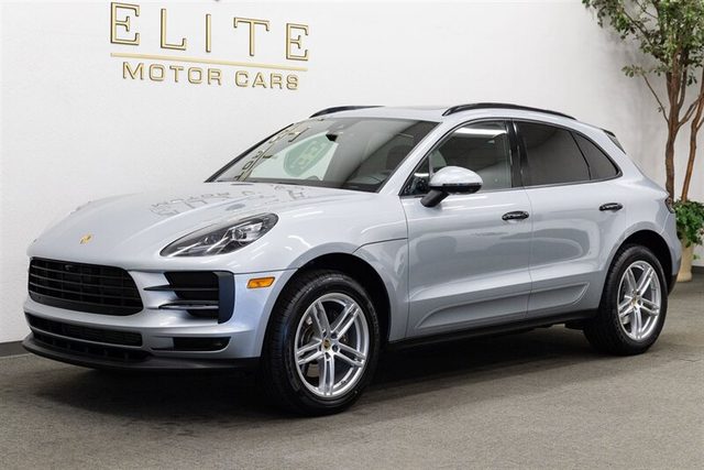 2020 Porsche Macan AWD photo