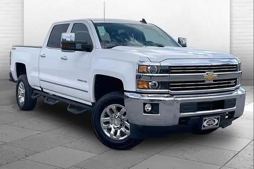 2019 Chevrolet Silverado 2500HD LTZ 4WD photo
