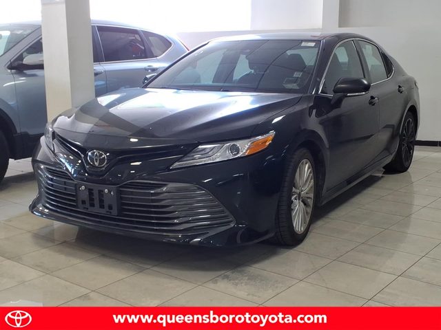 2020 Toyota Camry XLE AWD photo