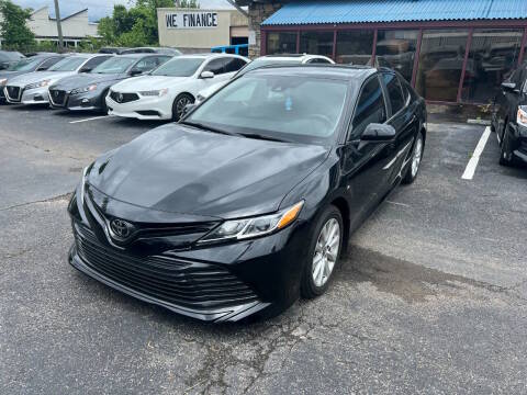 2020 Toyota Camry LE FWD photo