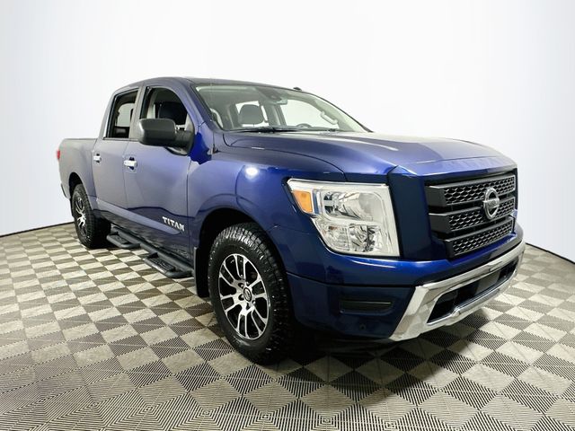 2021 Nissan Titan SV RWD photo