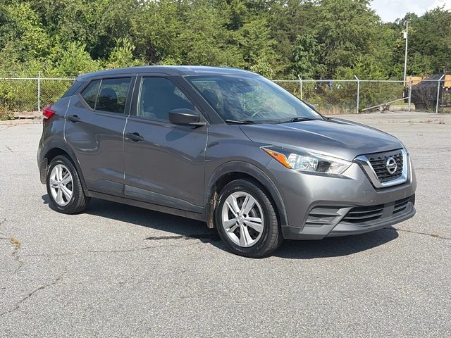 2020 Nissan Kicks S FWD photo
