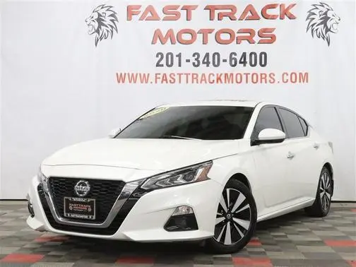 2020 Nissan Altima 2.5 SV FWD photo