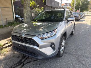 2020 Toyota RAV4 XLE Premium AWD photo