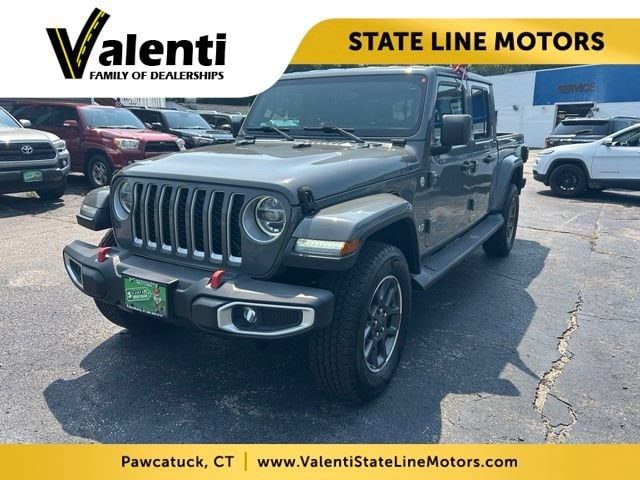 2021 Jeep Gladiator Overland 4WD photo