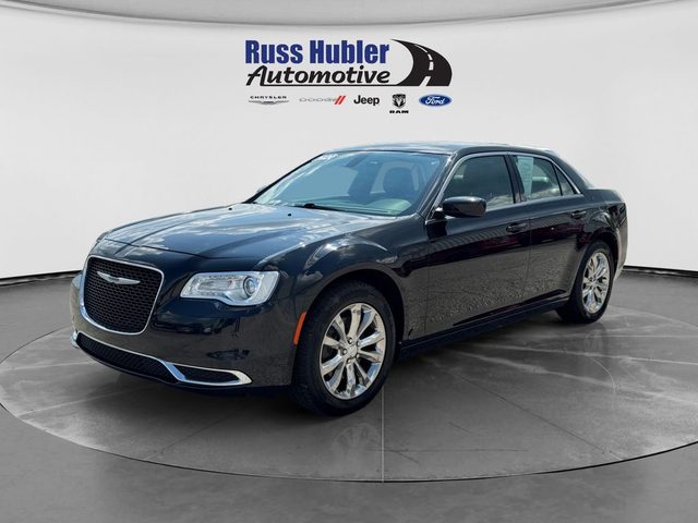 2020 Chrysler 300 Touring L AWD photo