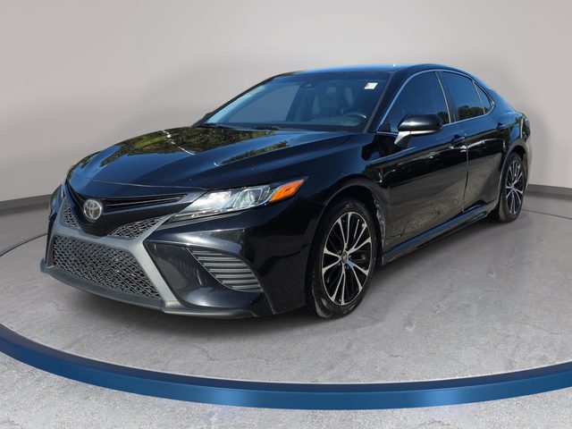 2019 Toyota Camry SE FWD photo