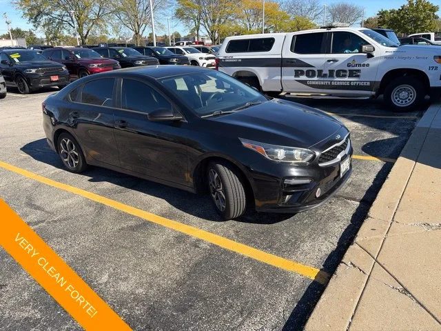 2020 Kia Forte LXS FWD photo