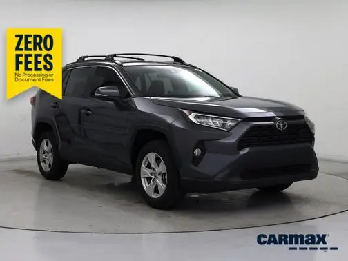 2020 Toyota RAV4 XLE FWD photo
