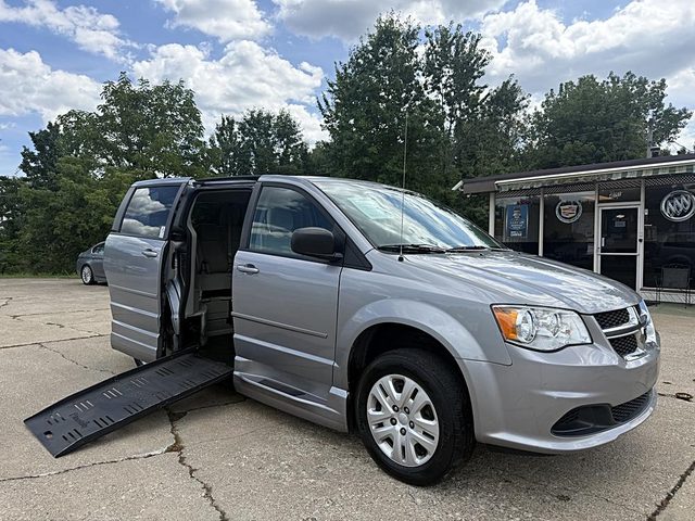 2015 Dodge Grand Caravan SE FWD photo