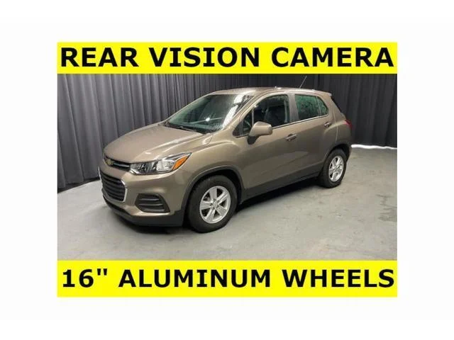 2021 Chevrolet Trax LS FWD photo