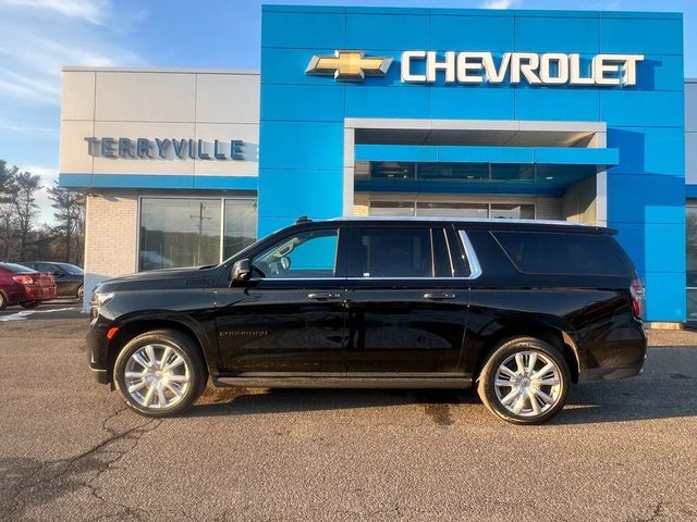2021 Chevrolet Suburban High Country 4WD photo