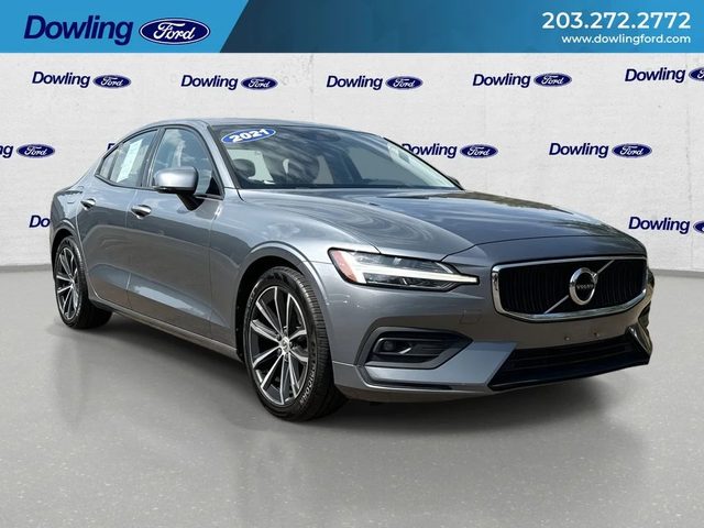 2021 Volvo S60 Momentum FWD photo