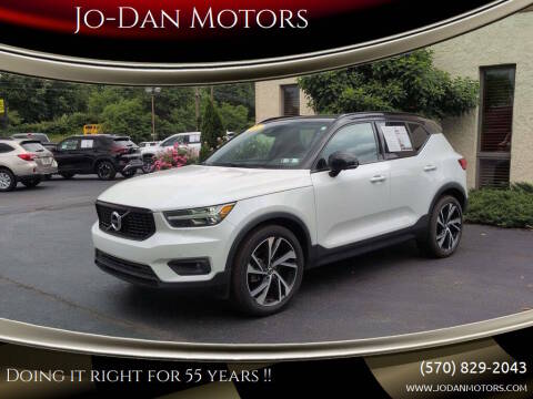 2021 Volvo XC40 R-Design AWD photo