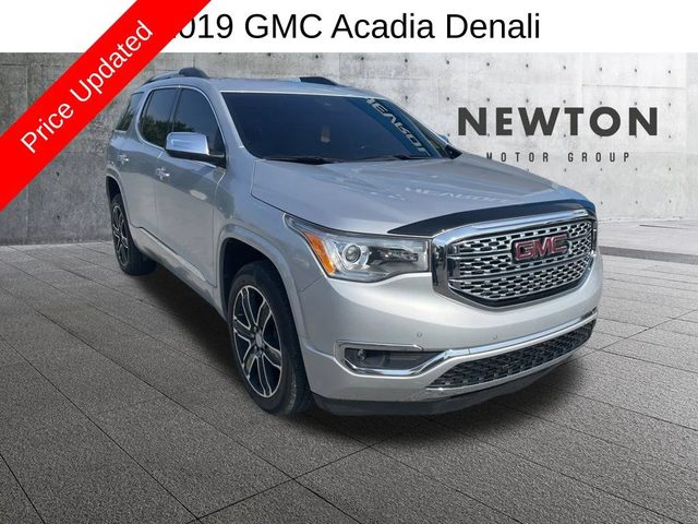 2019 GMC Acadia Denali FWD photo