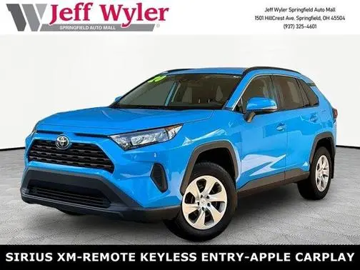 2020 Toyota RAV4 LE FWD photo