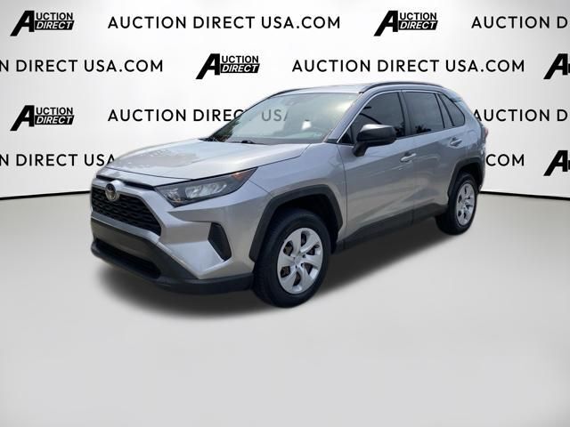 2021 Toyota RAV4 LE FWD photo