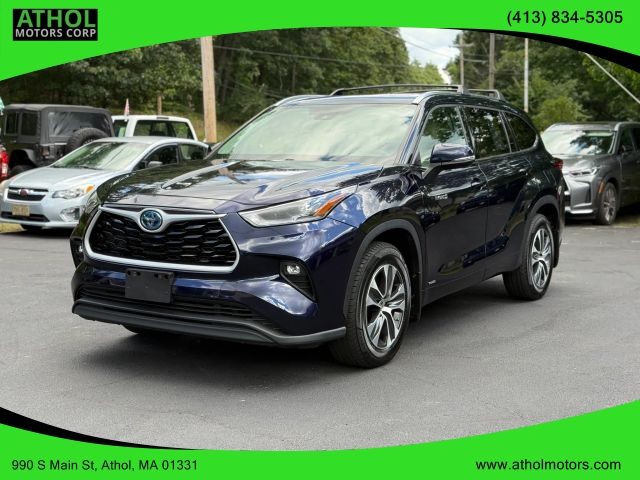 2021 Toyota Highlander Hybrid XLE AWD photo