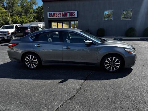 2017 Nissan Altima 2.5 SV FWD photo
