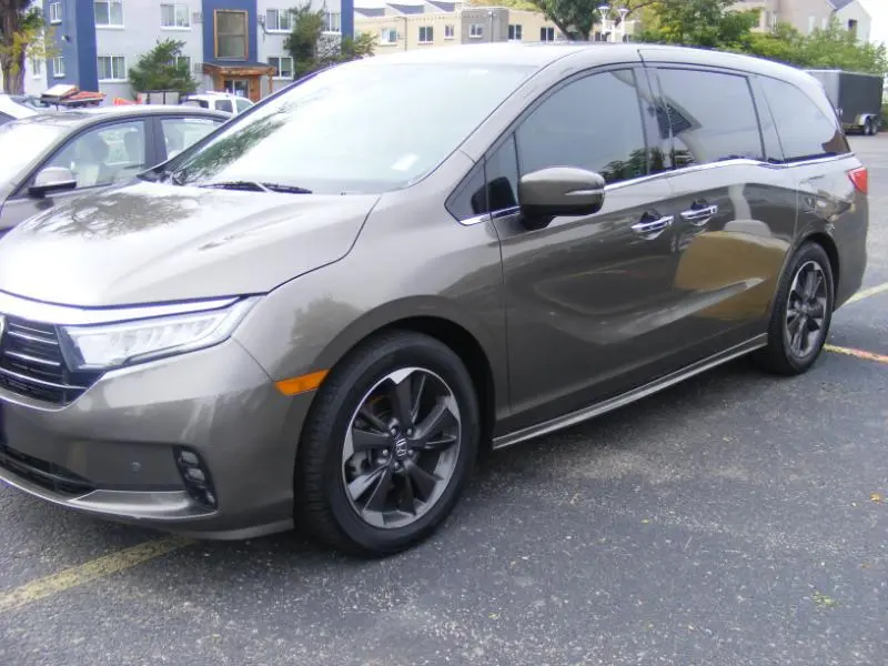 2021 Honda Odyssey Elite FWD photo