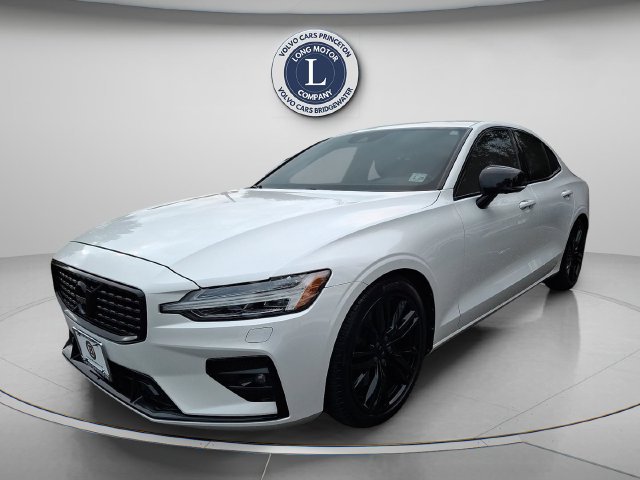2019 Volvo S60 R-Design AWD photo