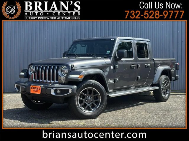 2021 Jeep Gladiator Overland 4WD photo