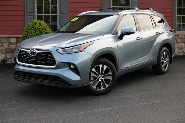 2020 Toyota Highlander XLE AWD photo