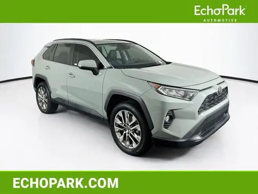 2020 Toyota RAV4 XLE Premium FWD photo