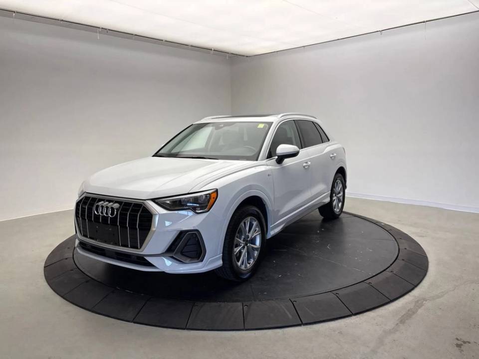 2021 Audi Q3 S line Premium AWD photo