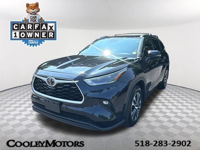 2021 Toyota Highlander XLE AWD photo
