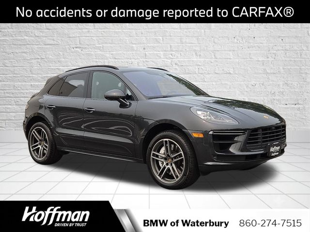2021 Porsche Macan Turbo AWD photo