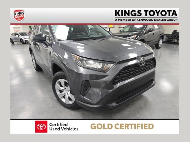 2020 Toyota RAV4 LE FWD photo