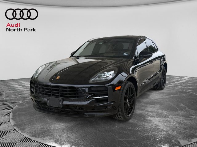 2020 Porsche Macan AWD photo