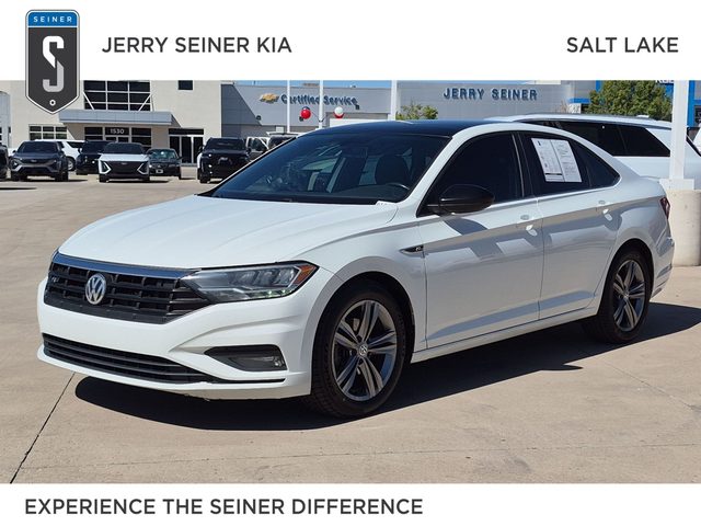 2020 Volkswagen Jetta R-Line FWD photo