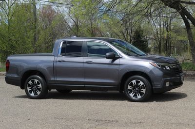 2020 Honda Ridgeline RTL AWD photo