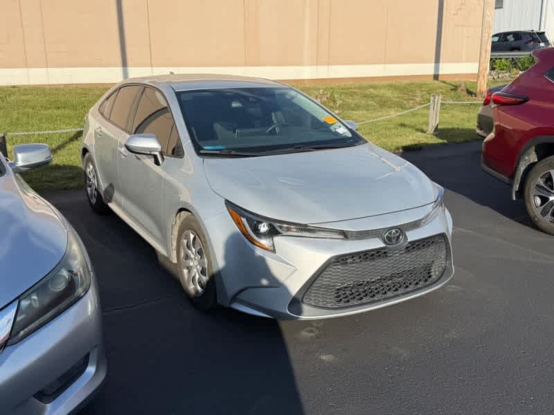 2021 Toyota Corolla LE FWD photo