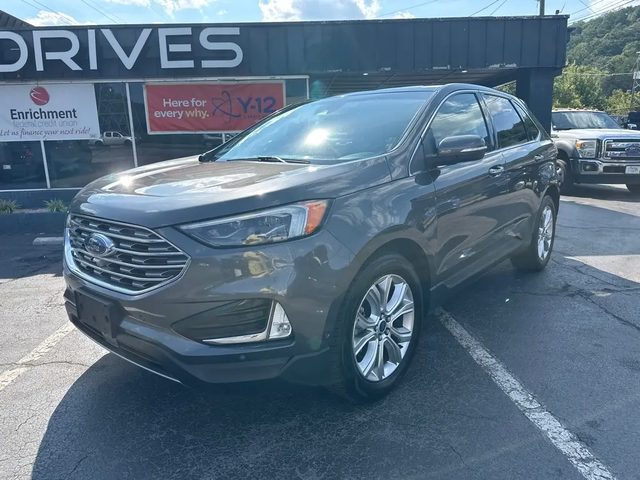 2019 Ford Edge Titanium AWD photo