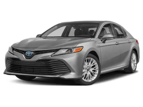 2020 Toyota Camry Hybrid SE FWD photo