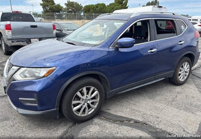 2019 Nissan Rogue SV FWD photo