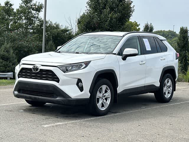 2021 Toyota RAV4 XLE AWD photo