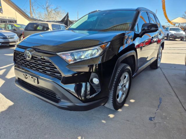 2020 Toyota RAV4 XLE AWD photo