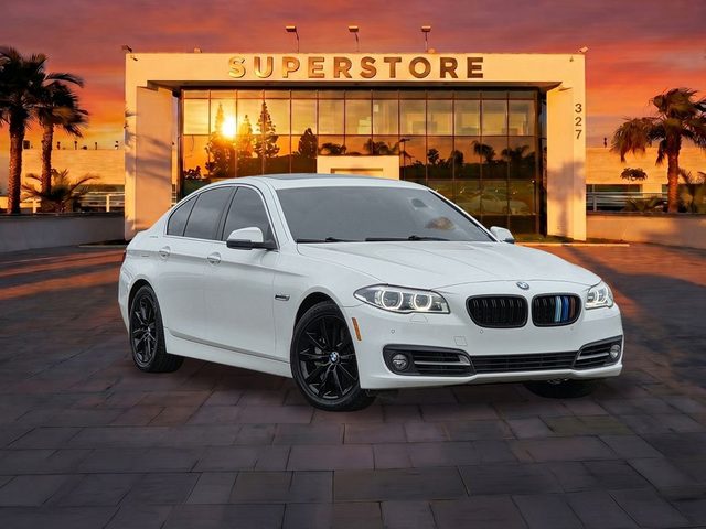 2015 BMW 5 Series 550i RWD photo