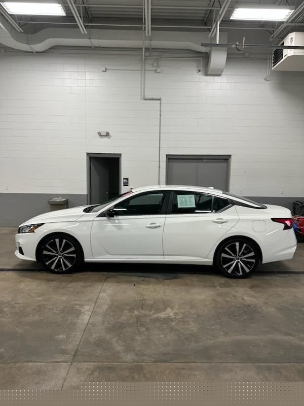 2019 Nissan Altima 2.5 SR FWD photo