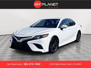 2020 Toyota Camry SE FWD photo