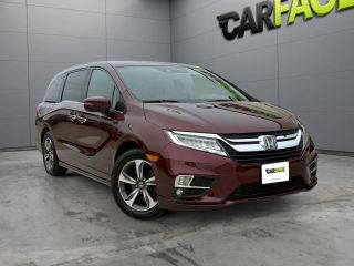 2018 Honda Odyssey Touring FWD photo