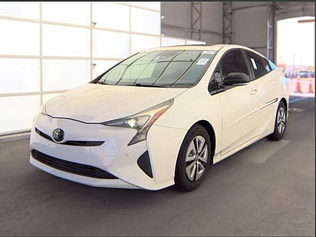 2018 Toyota Prius Three FWD photo