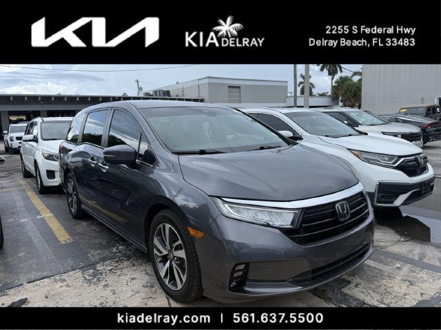 2021 Honda Odyssey Touring FWD photo
