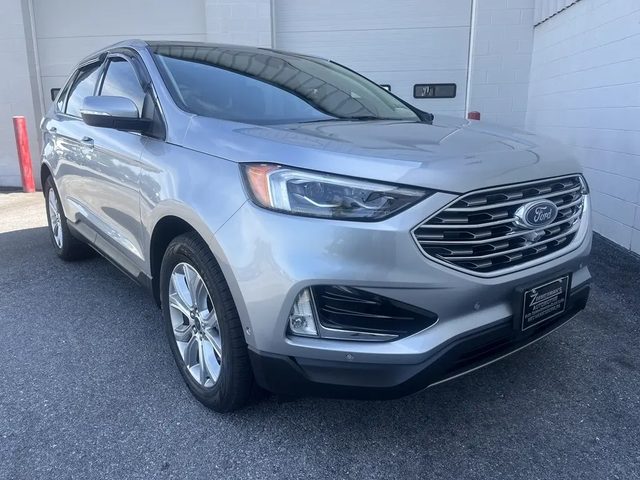 2020 Ford Edge Titanium AWD photo