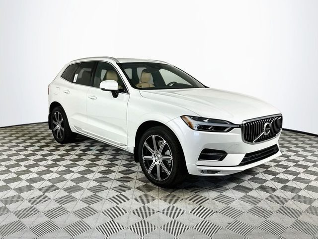 2021 Volvo XC60 Inscription AWD photo